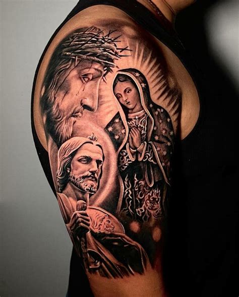 tatuajes de dios en el brazo